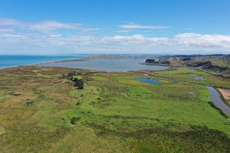 Whakakī Lagoon